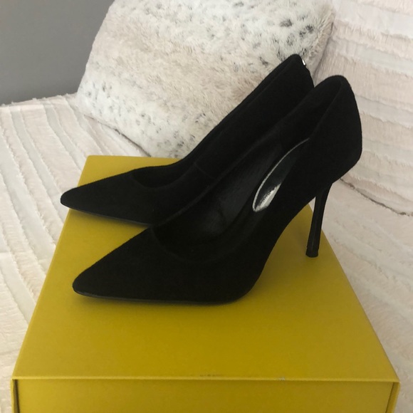 Browns Wishbone Collection Pumps - Picture 2 of 4